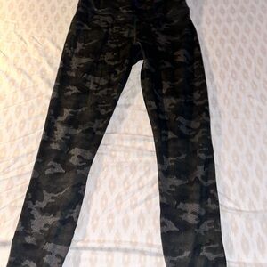 Fabletics Gray Camouflage Leggings